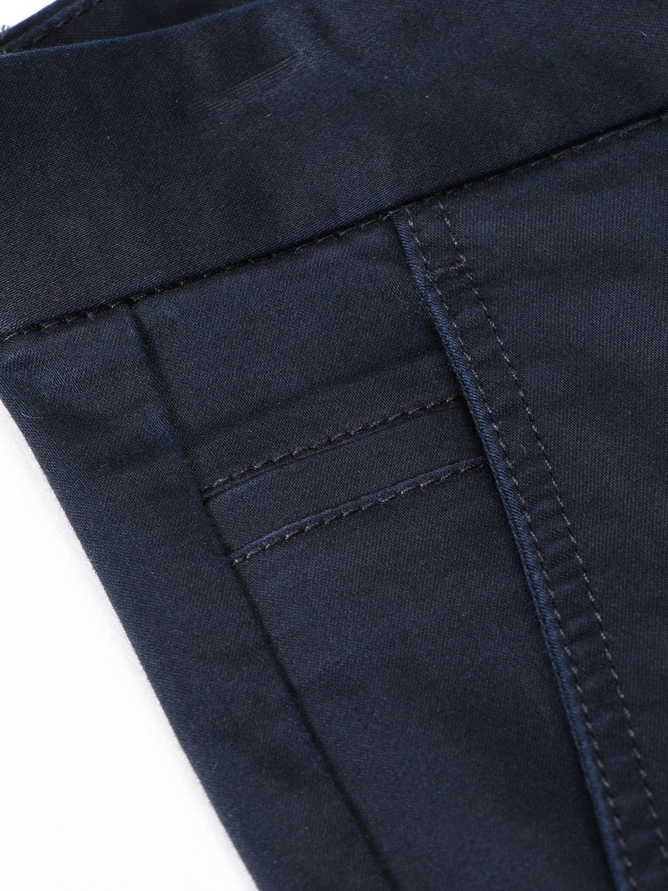 Pantaloni classici da uomo leggermente elasticizzati