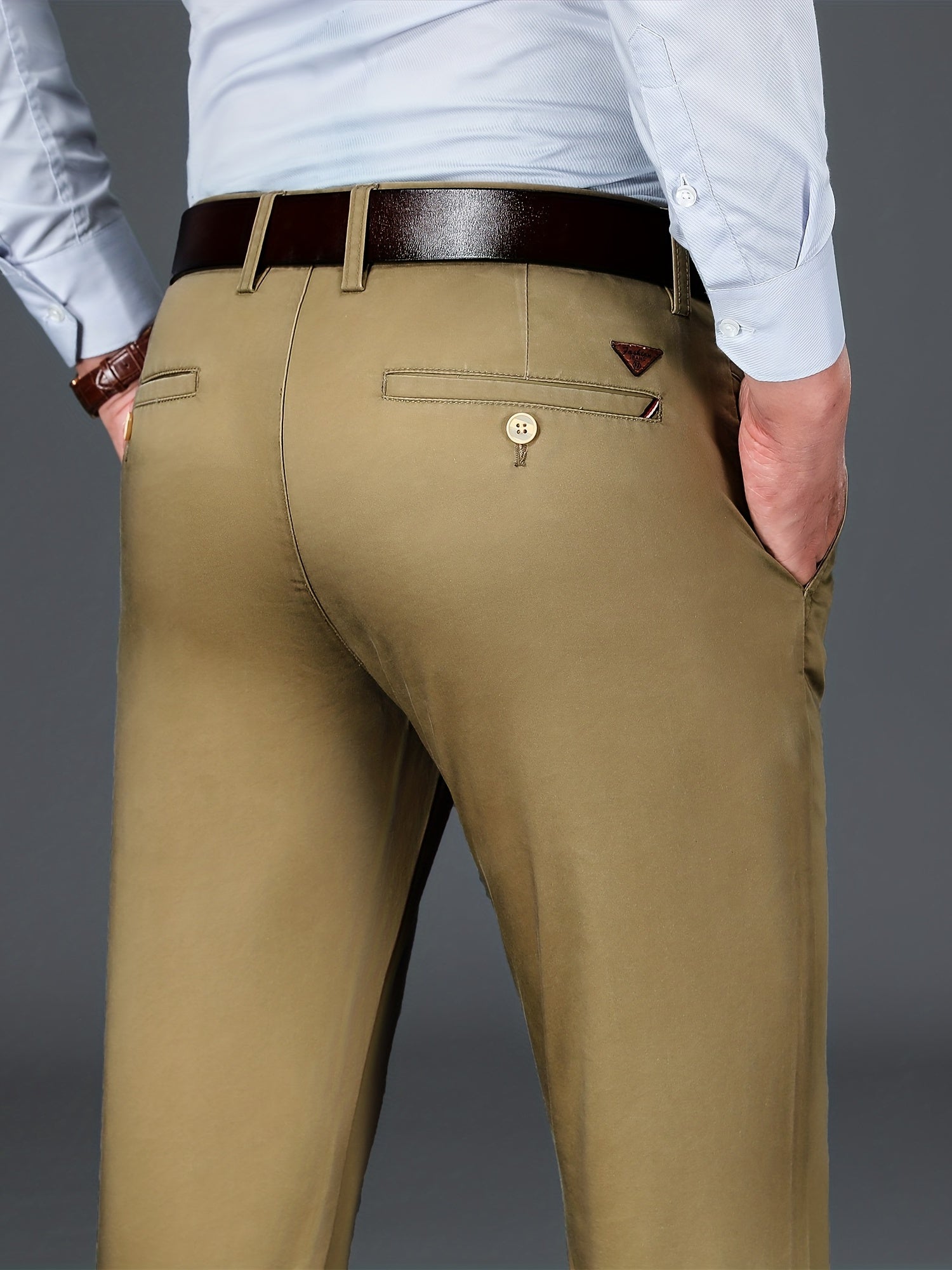 Pantaloni classici da uomo leggermente elasticizzati