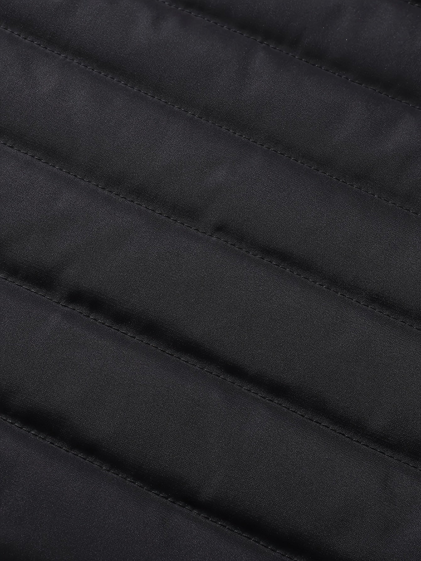 Giacca nera foderata in cotone con pelliccia