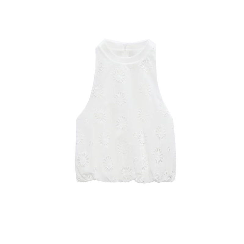 Top bianco ricamato traforato con gonna