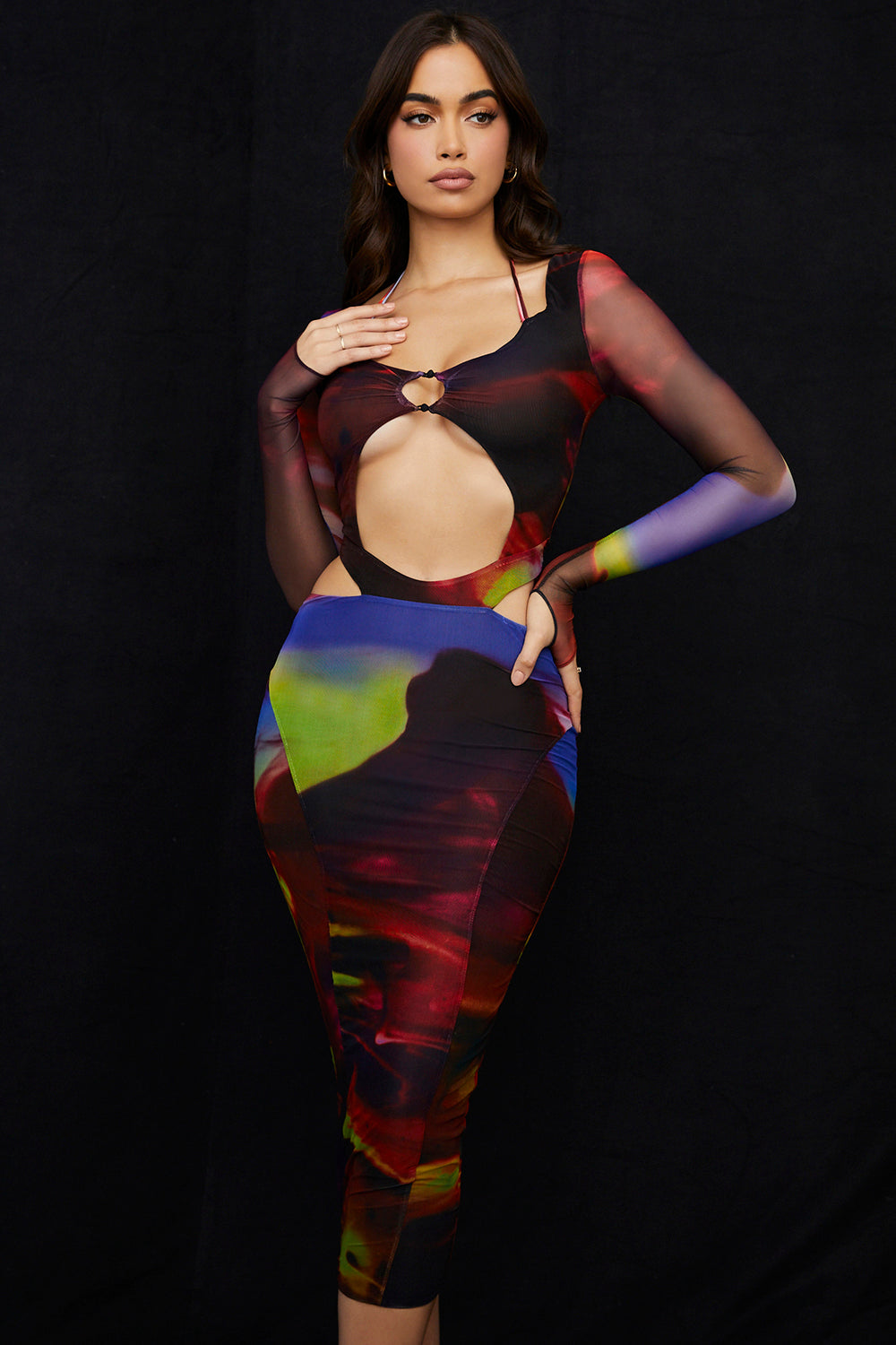 Abito midi con cut-out stampato