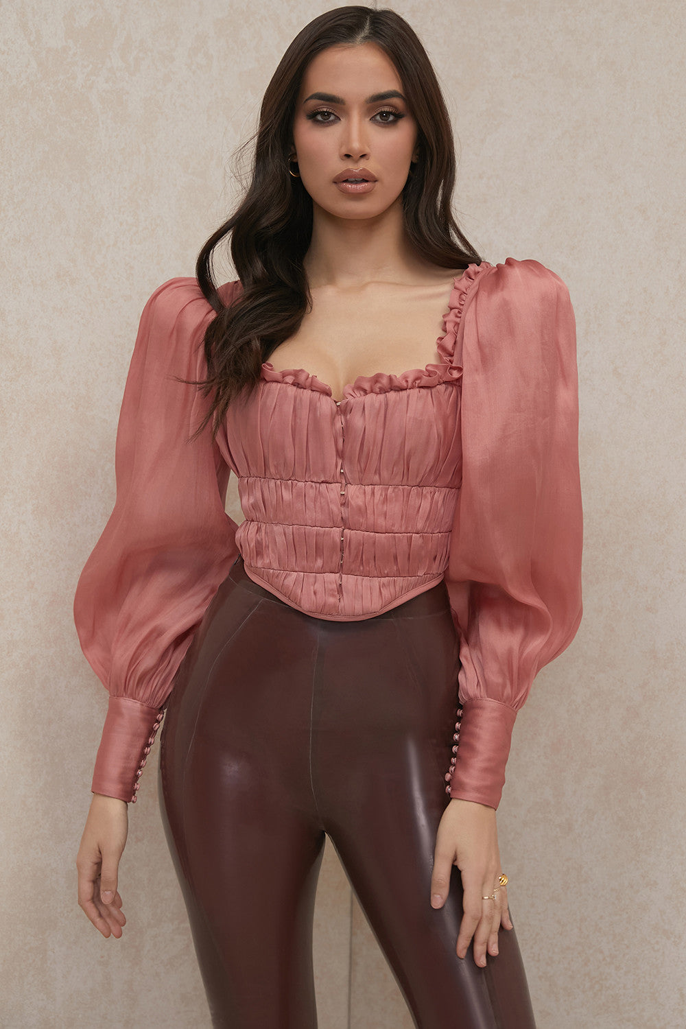 Corsetto in organza rossa con volant