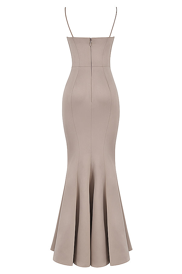 Abito a coda di pesce in raso