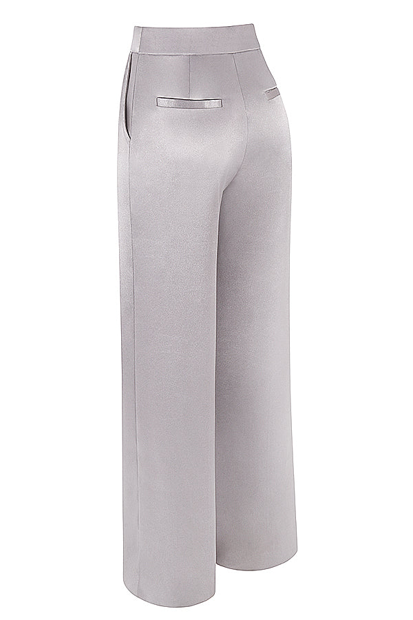 Body grigio con finiture floreali e pantaloni in raso