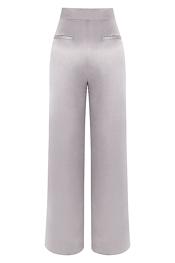Body grigio con finiture floreali e pantaloni in raso