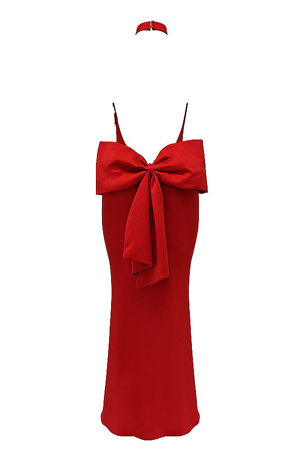 Abito con scollo all'americana con fiocco rosso