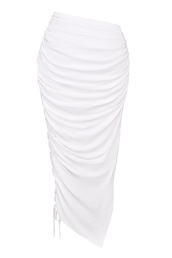 Top in blouson bianco con maxi gonna a pieghe