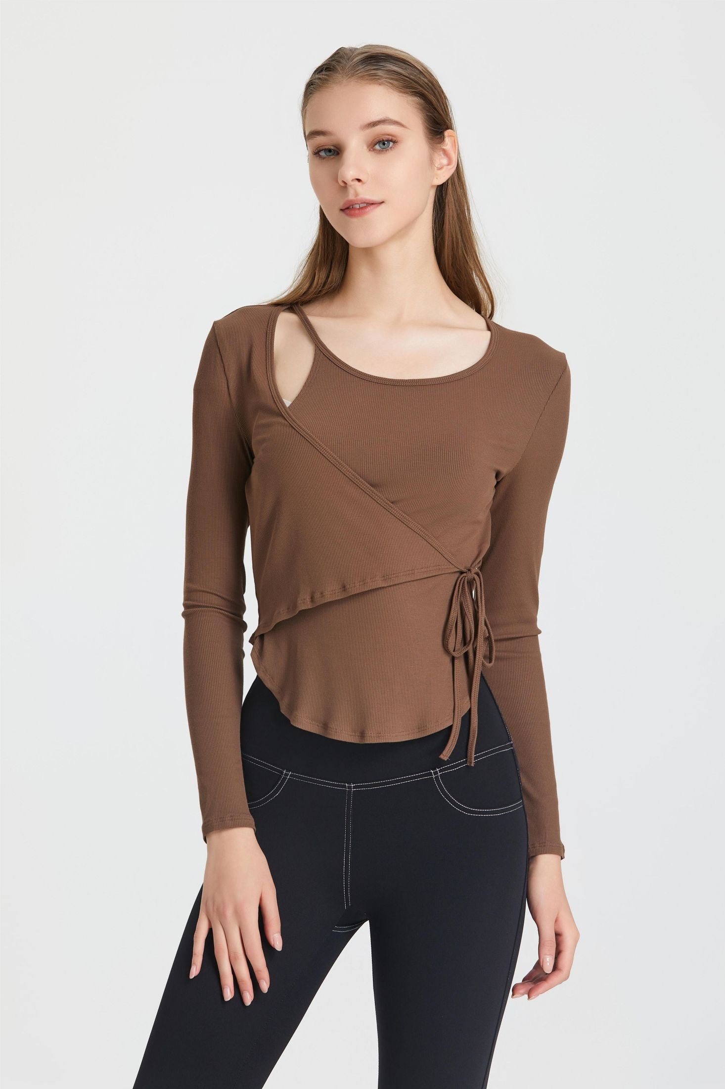 Maglia sportiva traspirante con maniche lunghe