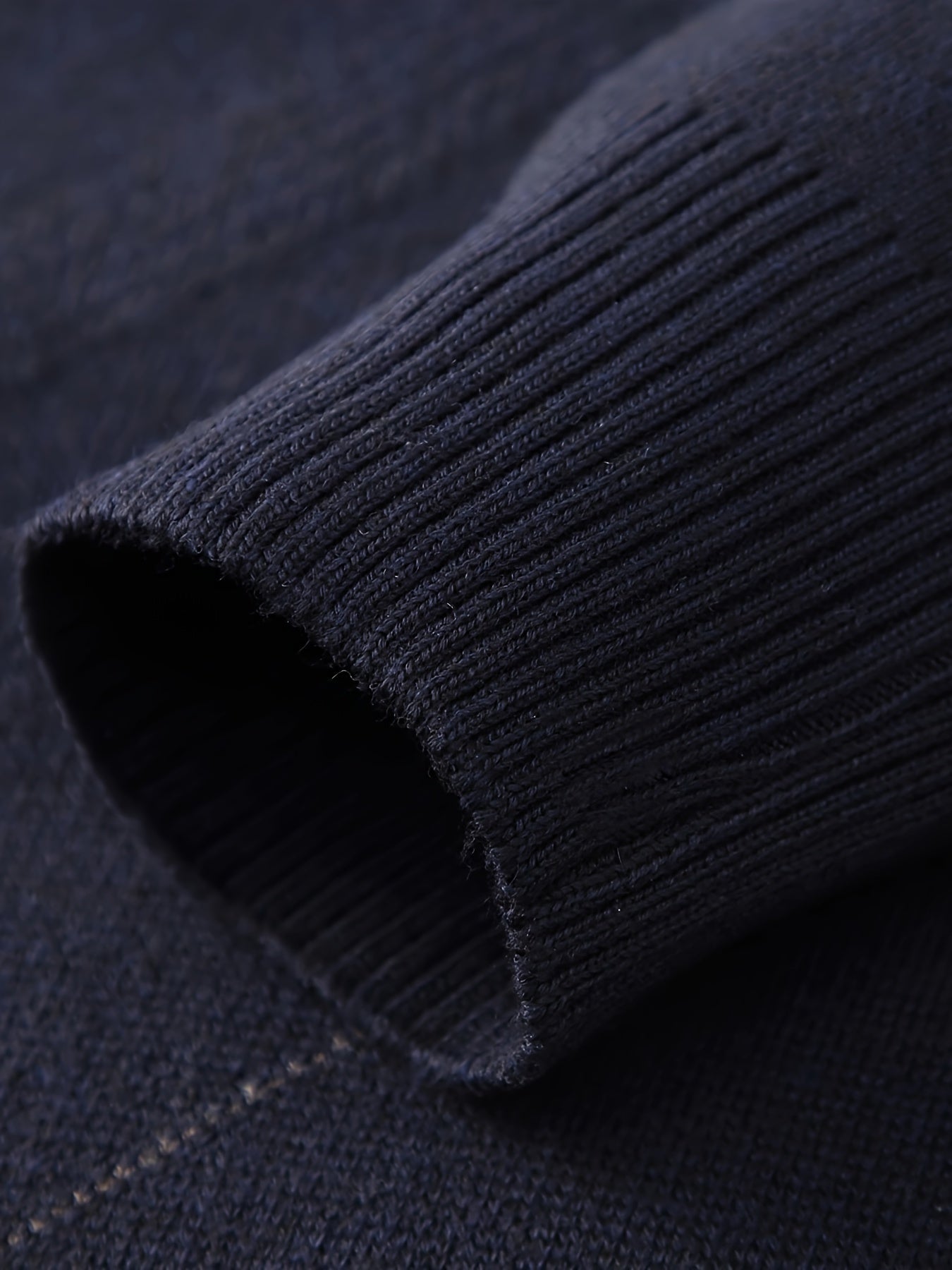 Maglione lavorato a maglia larga