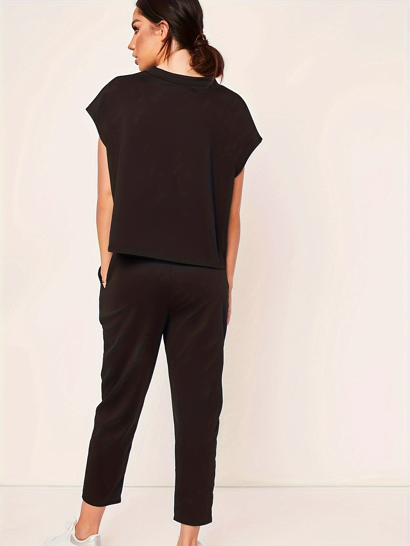 Top e pantaloni casual a maniche corte da donna