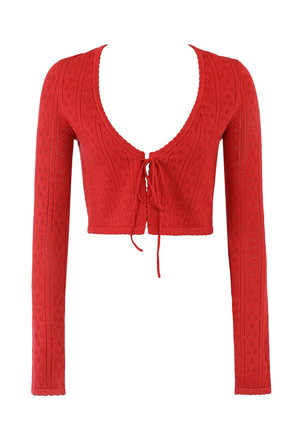 Top in maglia a costine color ciliegia con pantaloni capri in maglia