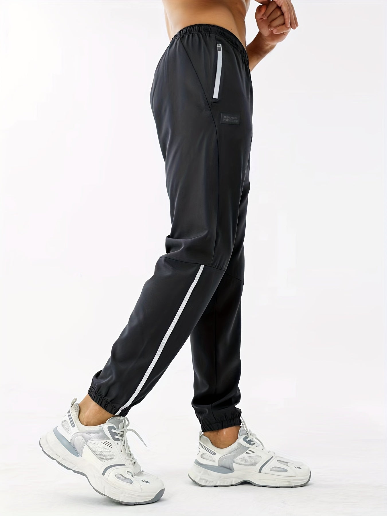 Pantaloni neri con elastico in vita da uomo