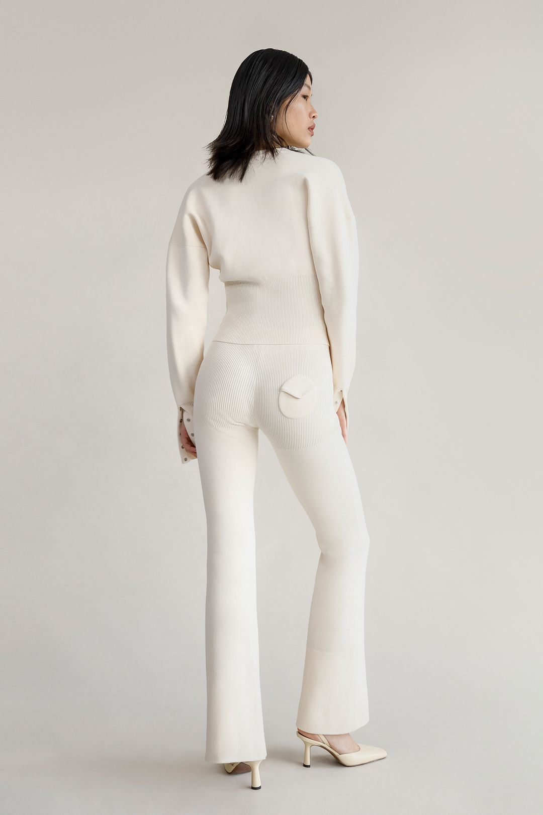 Completo gilet e pantaloni bianchi