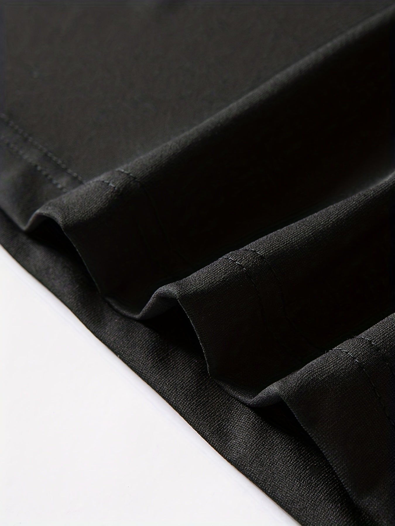Set composto da maglietta a maniche corte e pantaloni con coulisse