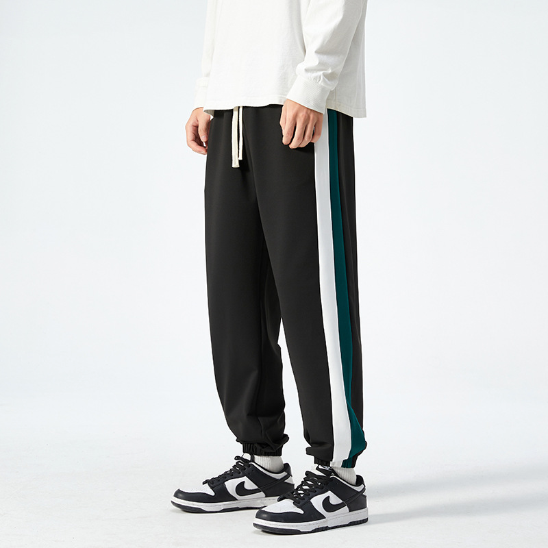 Pantaloni sportivi extra large