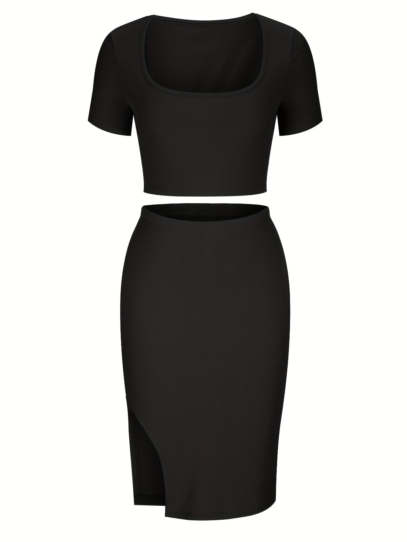 Set composto da top corto con cut-out e gonna aderente con spacco
