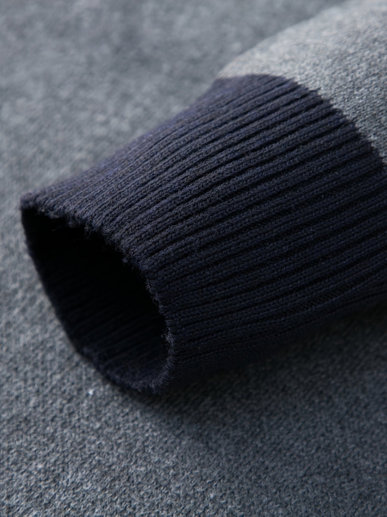 Maglione da uomo a maglia larga