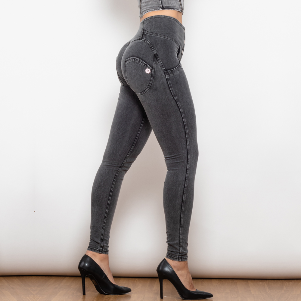 Jeans aderenti grigi a vita alta