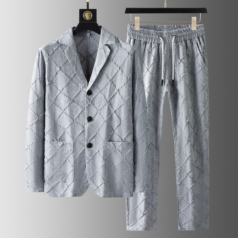 Giacca e pantaloni strutturati da uomo