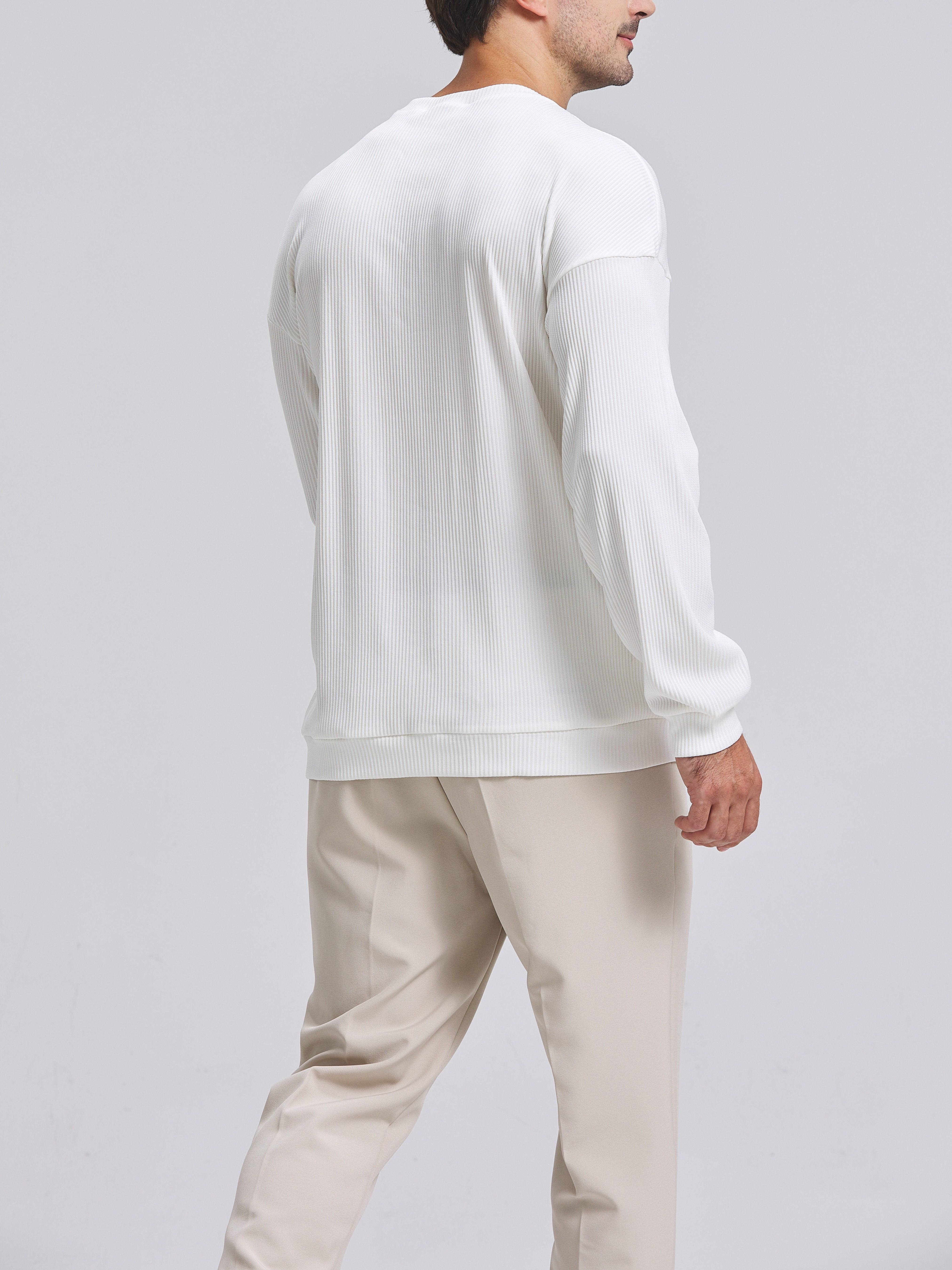 Camicia bianca a costine con maniche lunghe