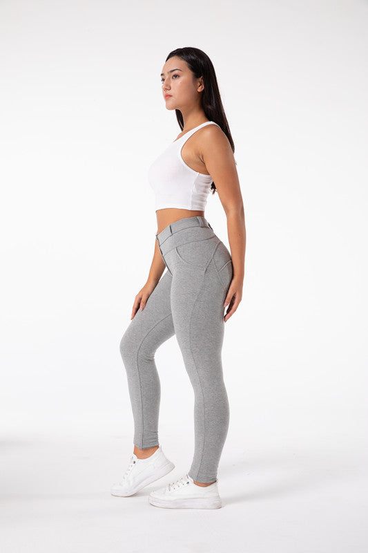 Leggings aderenti grigio chiaro a vita alta