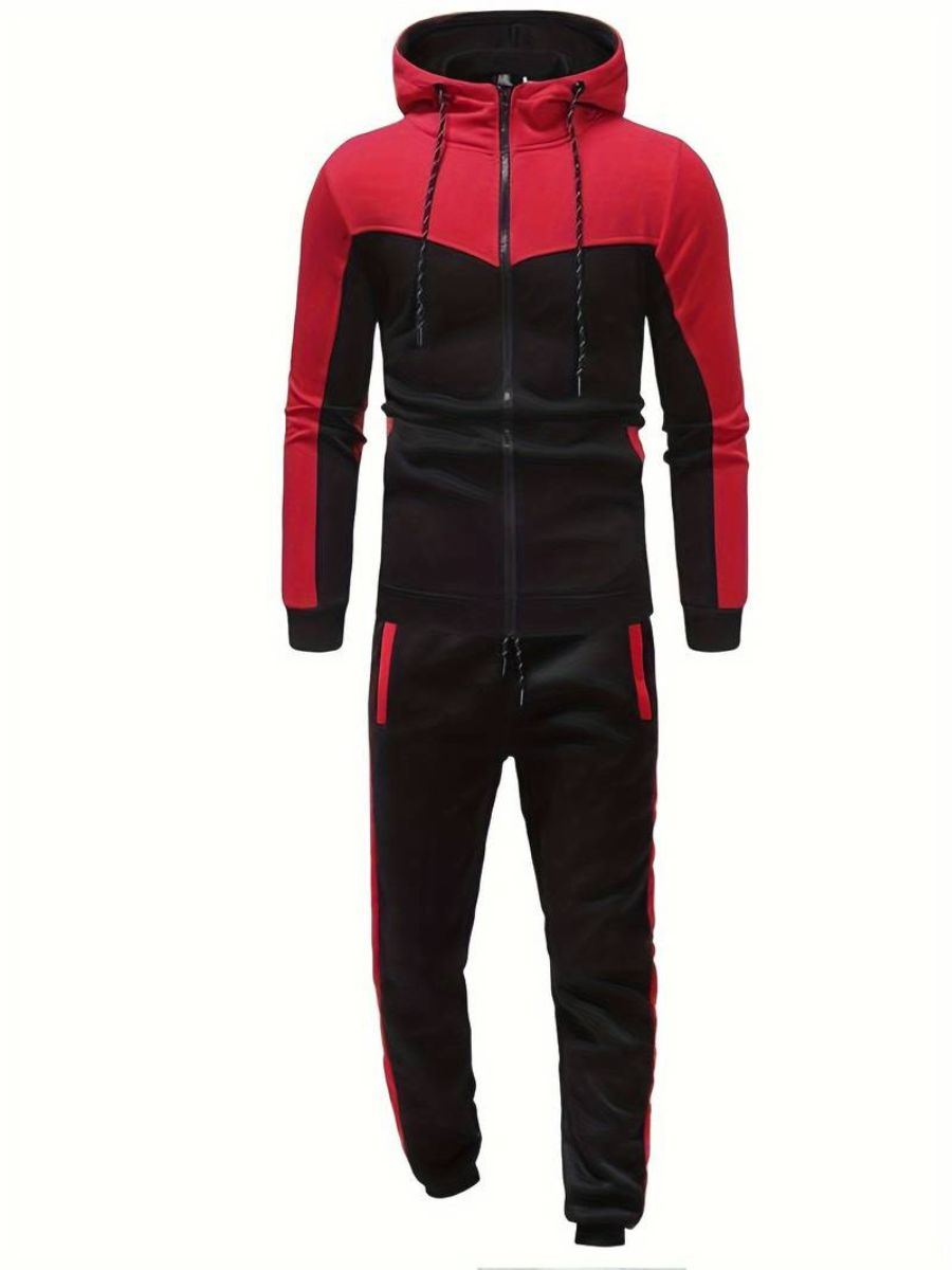 felpa con cappuccio e pantaloni della tuta