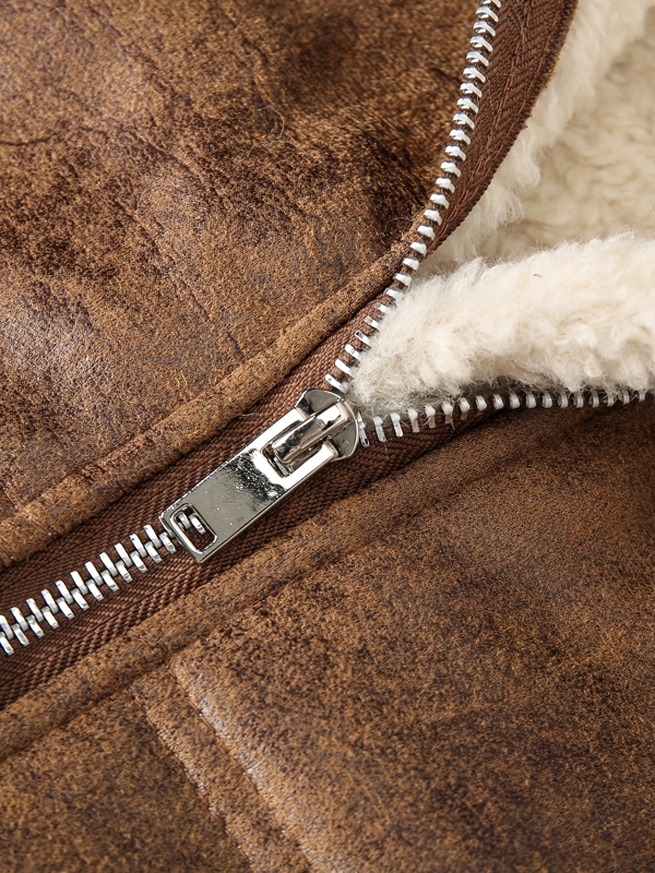 Giubbotto in pelle felpata senza maniche con cappuccio