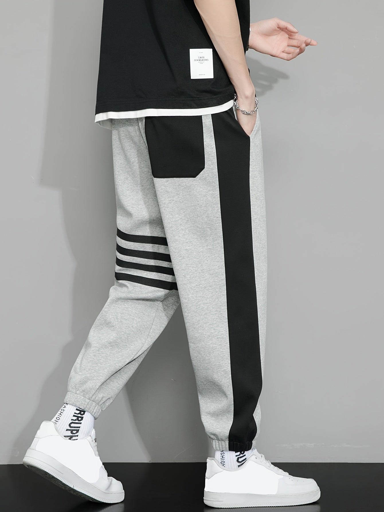 Pantaloni della tuta da uomo a righe