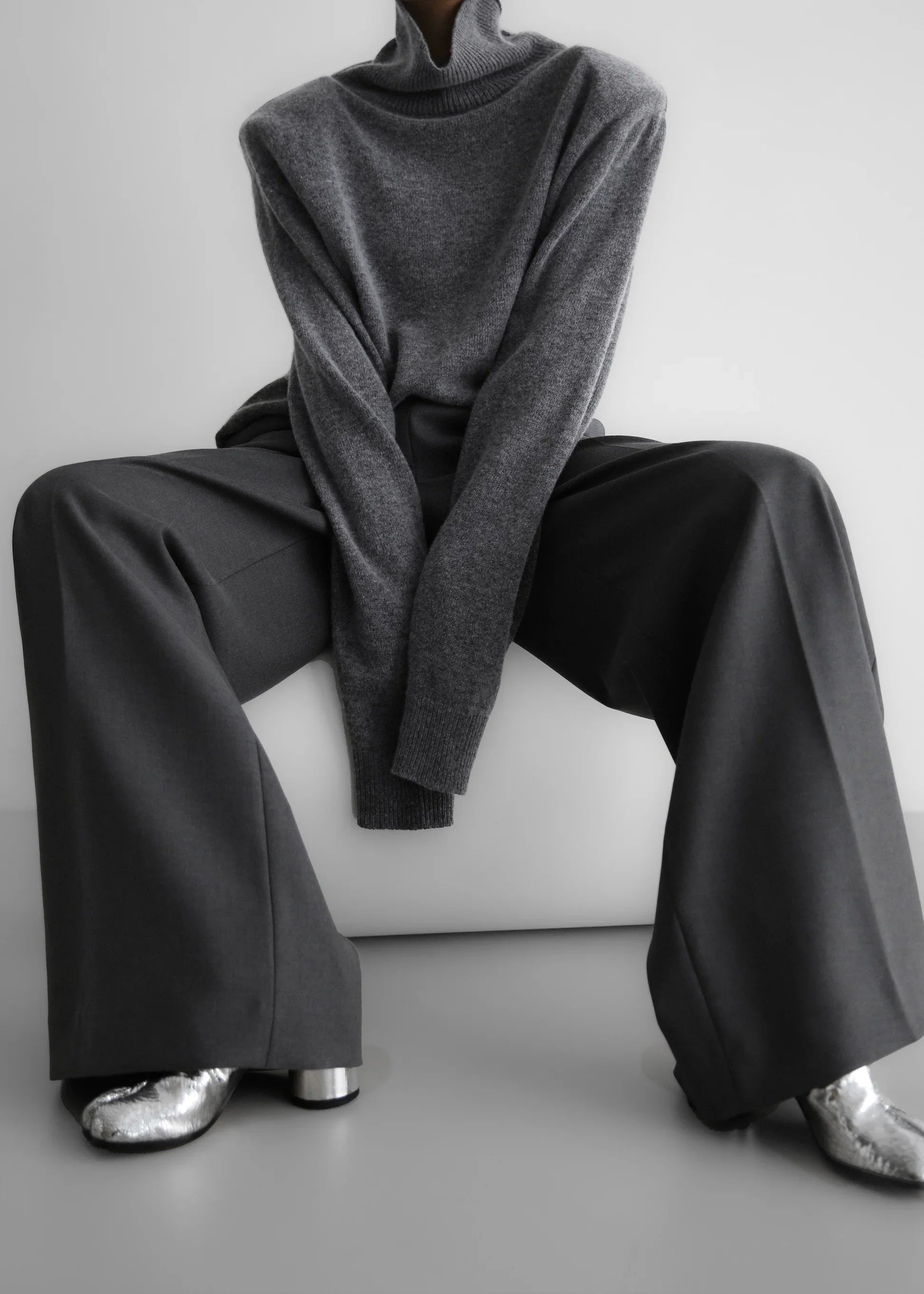 Pantaloni classici a gamba larga