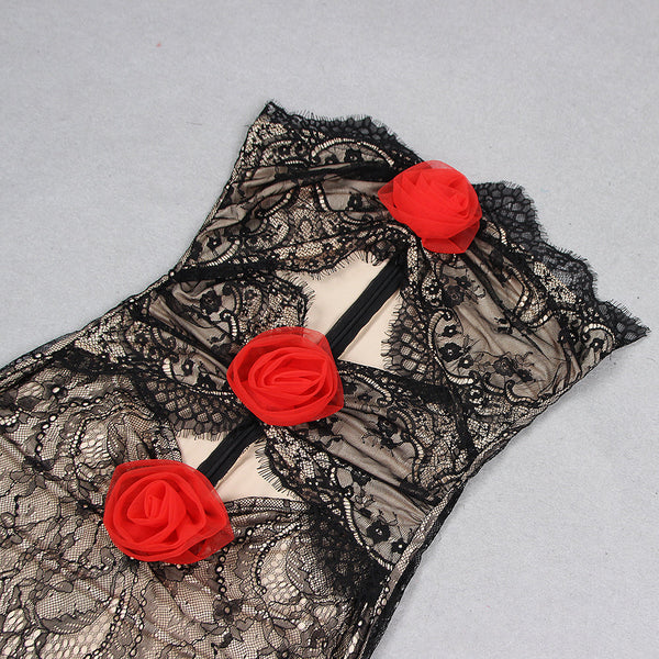 Tuta trasparente con scollo in pizzo