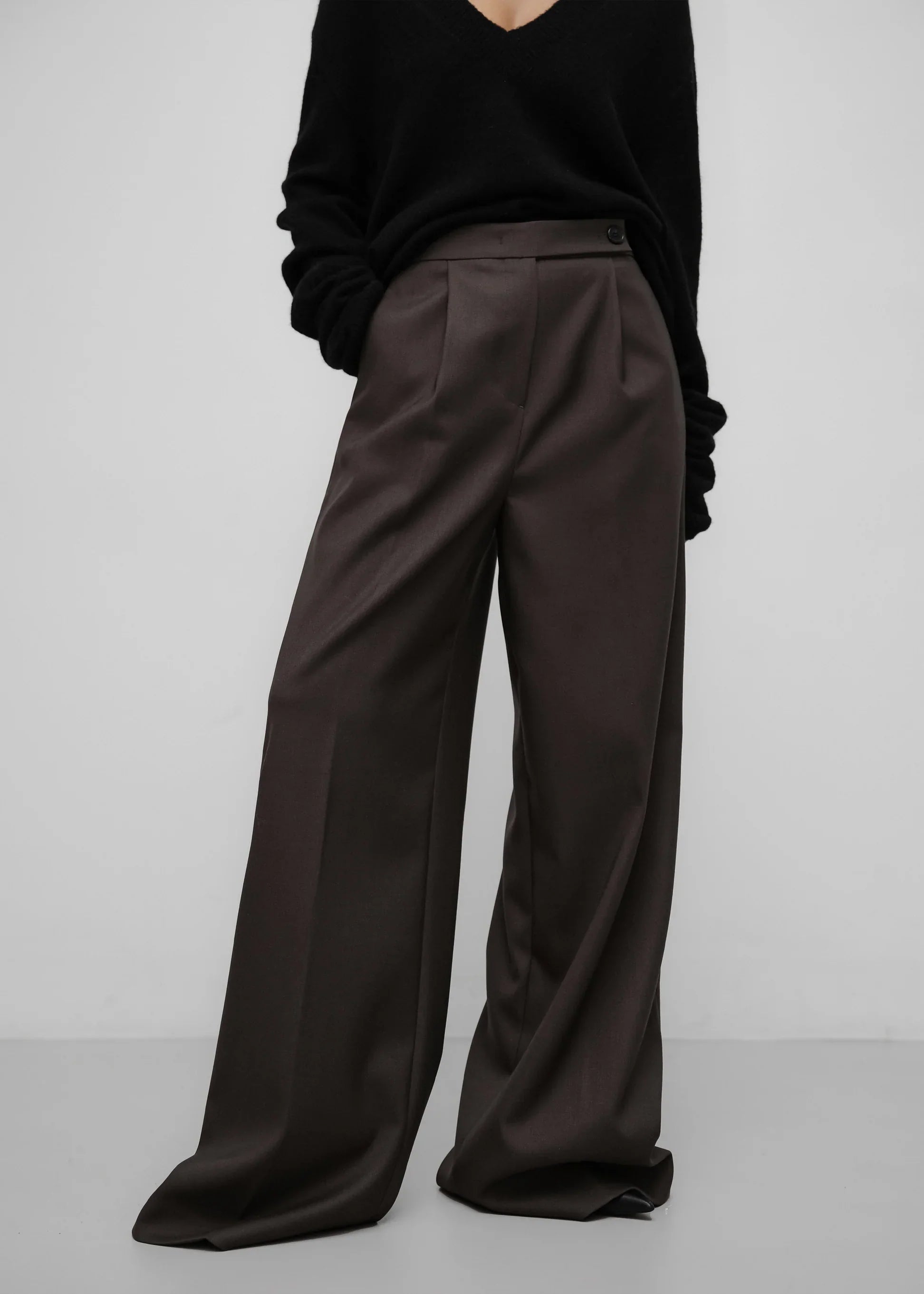 Pantaloni classici a gamba larga