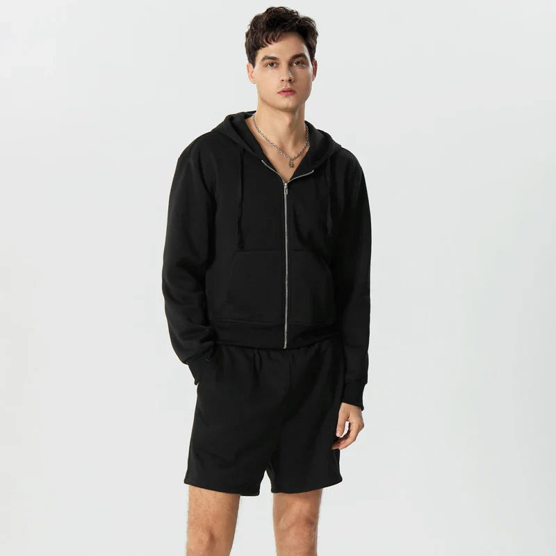 Felpa a maniche lunghe e pantaloncini con cappuccio