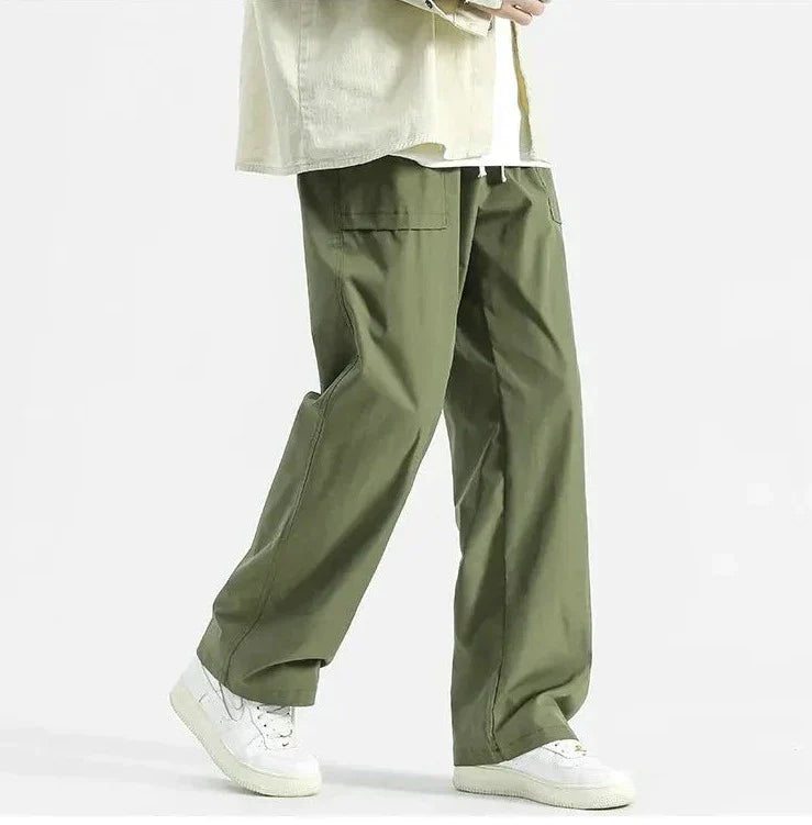 Pantaloni sportivi larghi