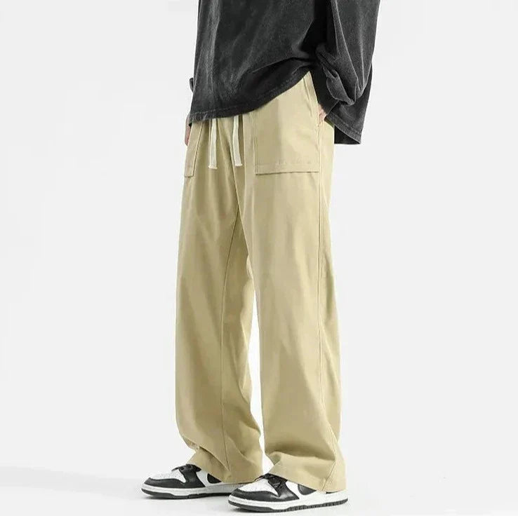 Pantaloni sportivi larghi