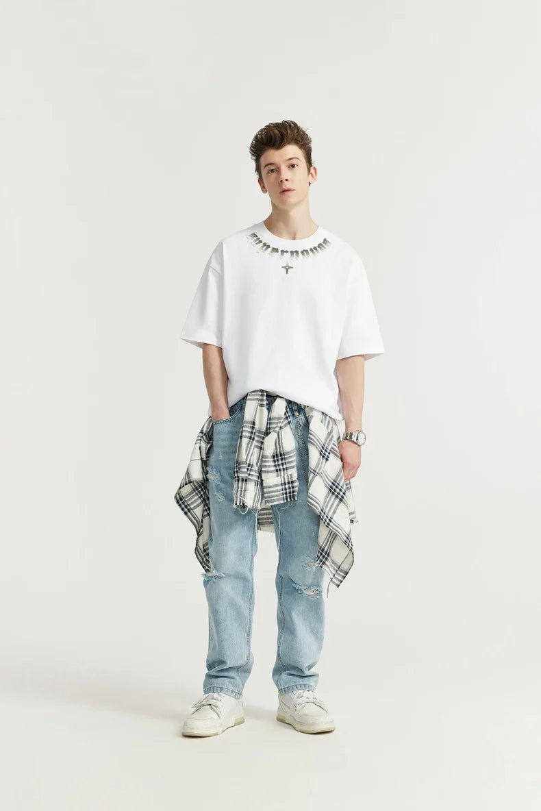 T-shirt oversize con ricamo in ciniglia