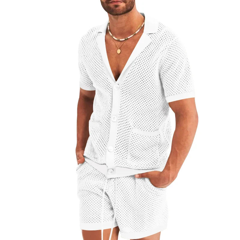 Ritaglio di maglietta trasparente e pantaloncini