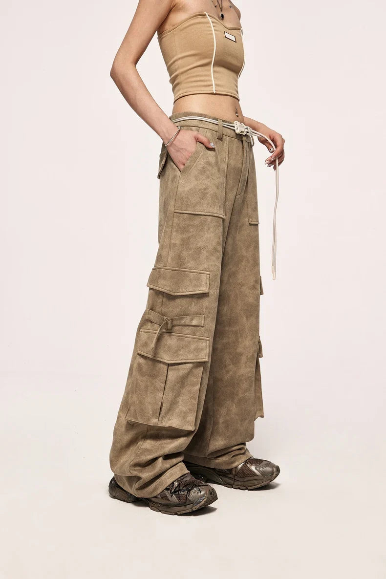 Pantaloni cargo vintage in pelle scamosciata invecchiata