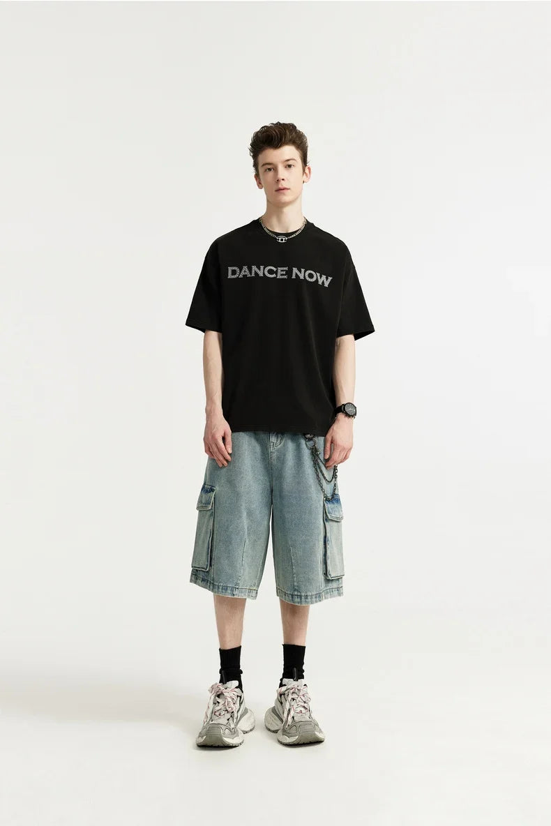 T-shirt streetwear con lettere e stampa in strass