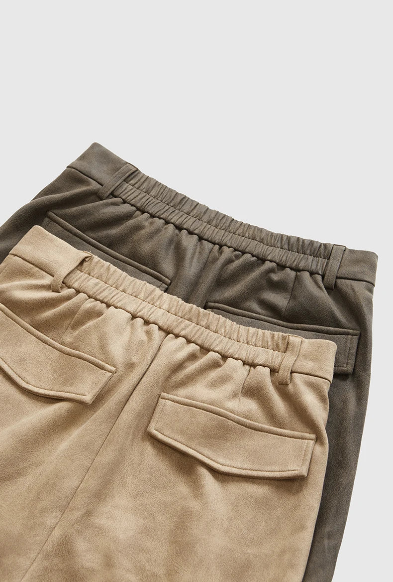 Pantaloni cargo vintage in pelle scamosciata invecchiata