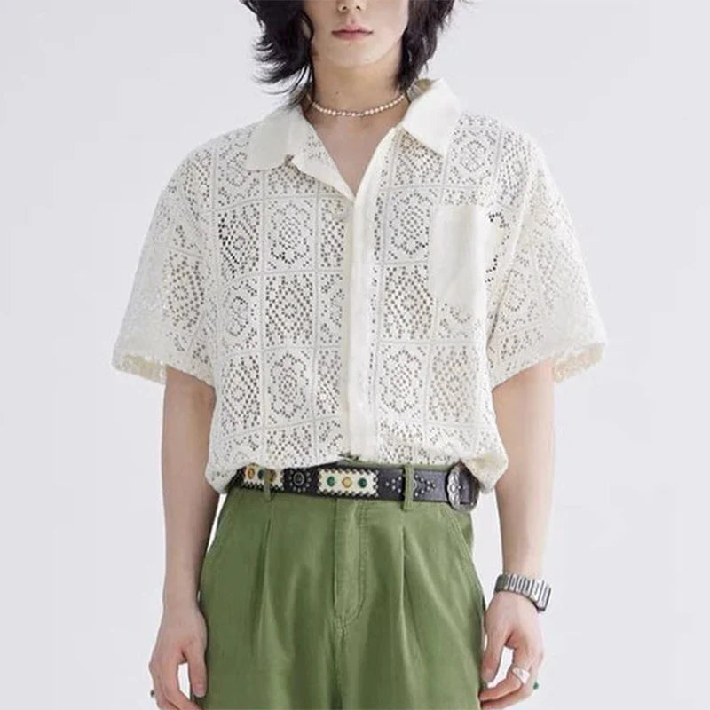 Camicia trasparente con maniche corte e revers