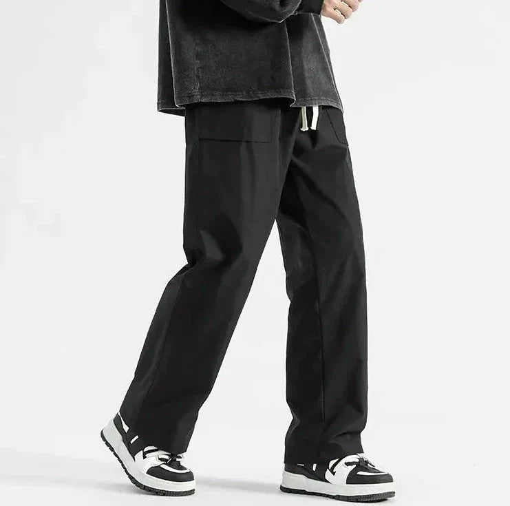 Pantaloni sportivi larghi