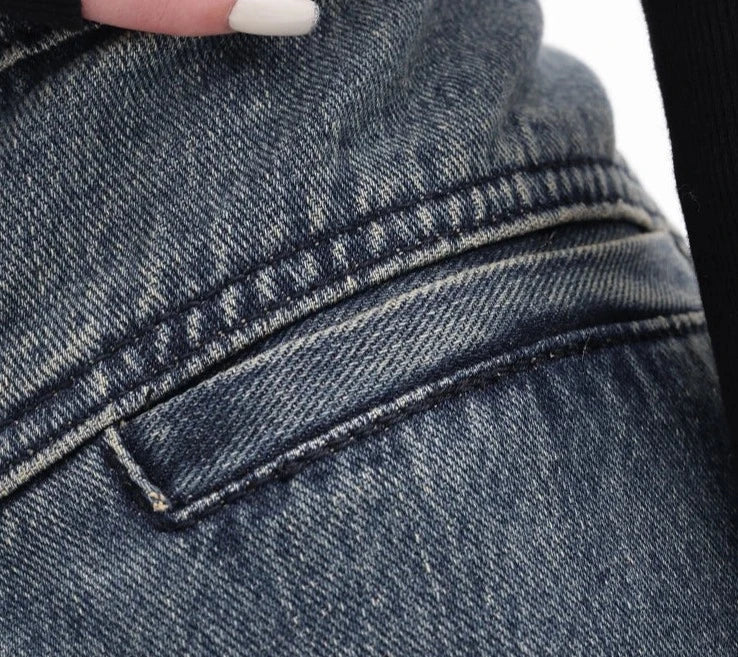 Jeans a vita alta con gamba ampia