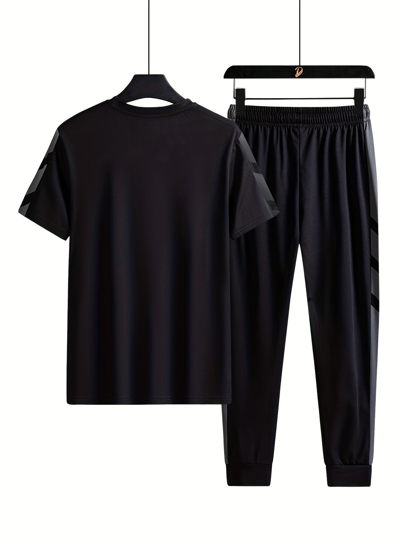 Set composto da maglietta a maniche corte e pantaloni con coulisse