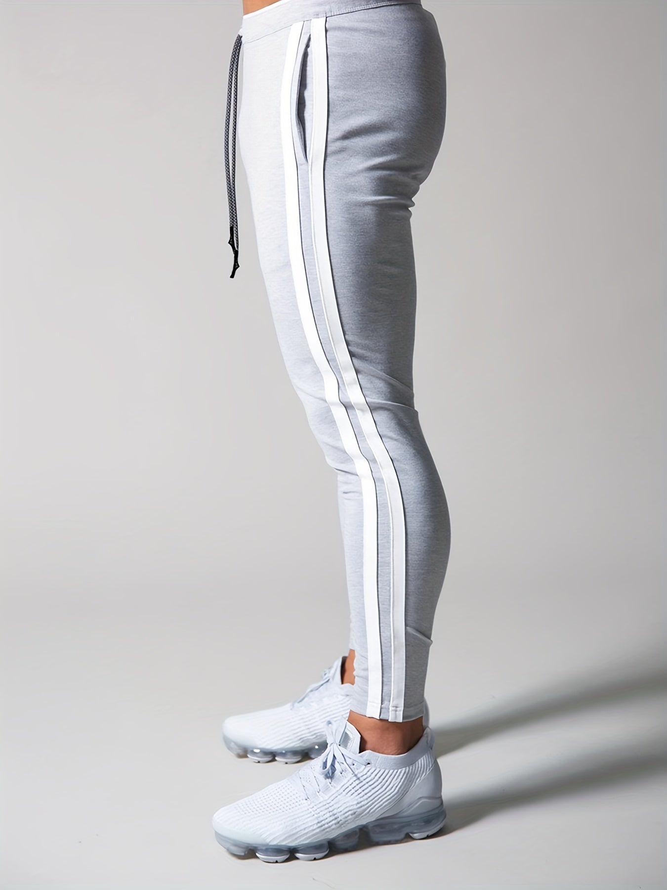 Pantaloni sportivi della tuta con motivo a righe