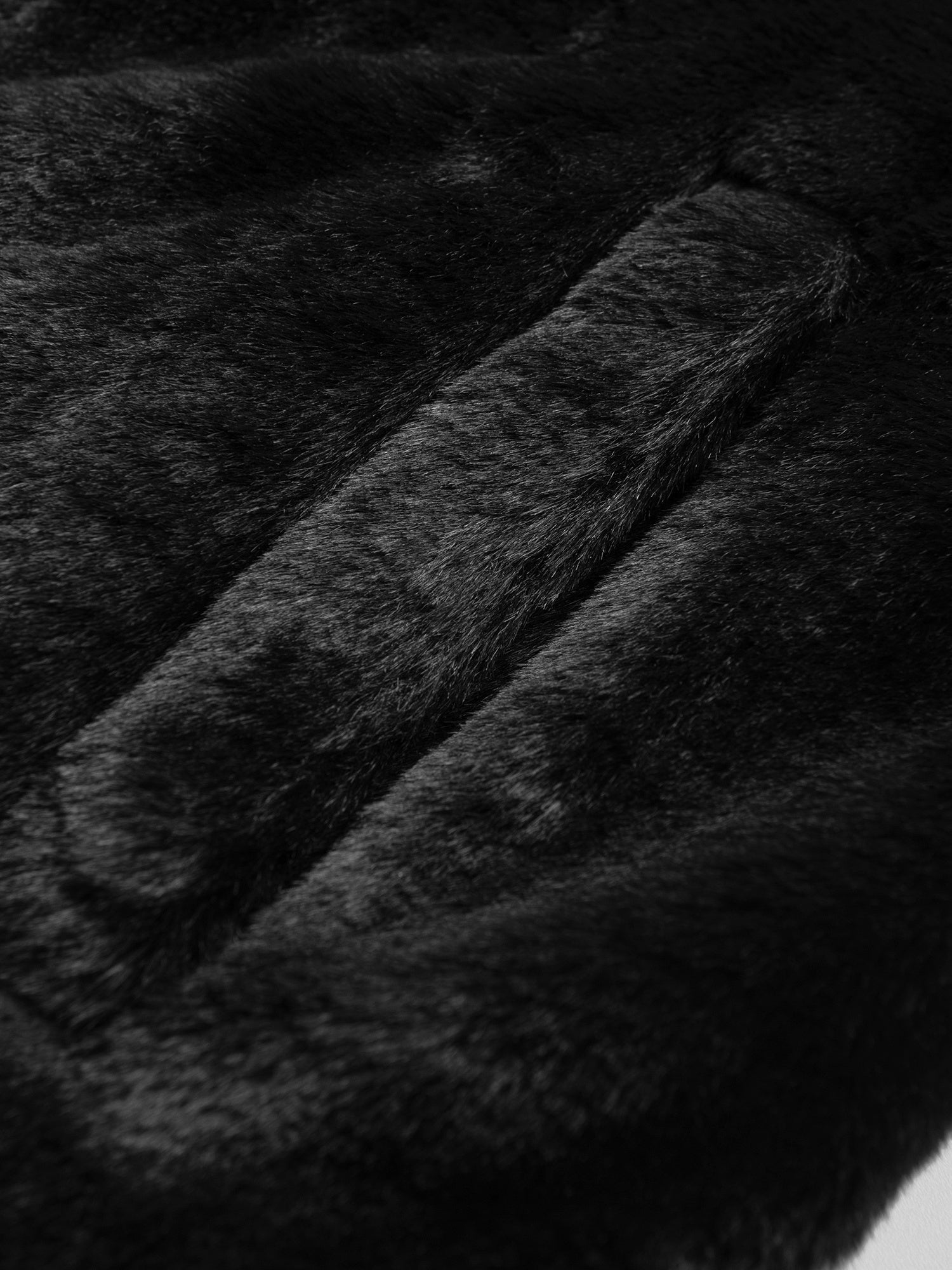 Felpa con cappuccio da donna in pelliccia sintetica