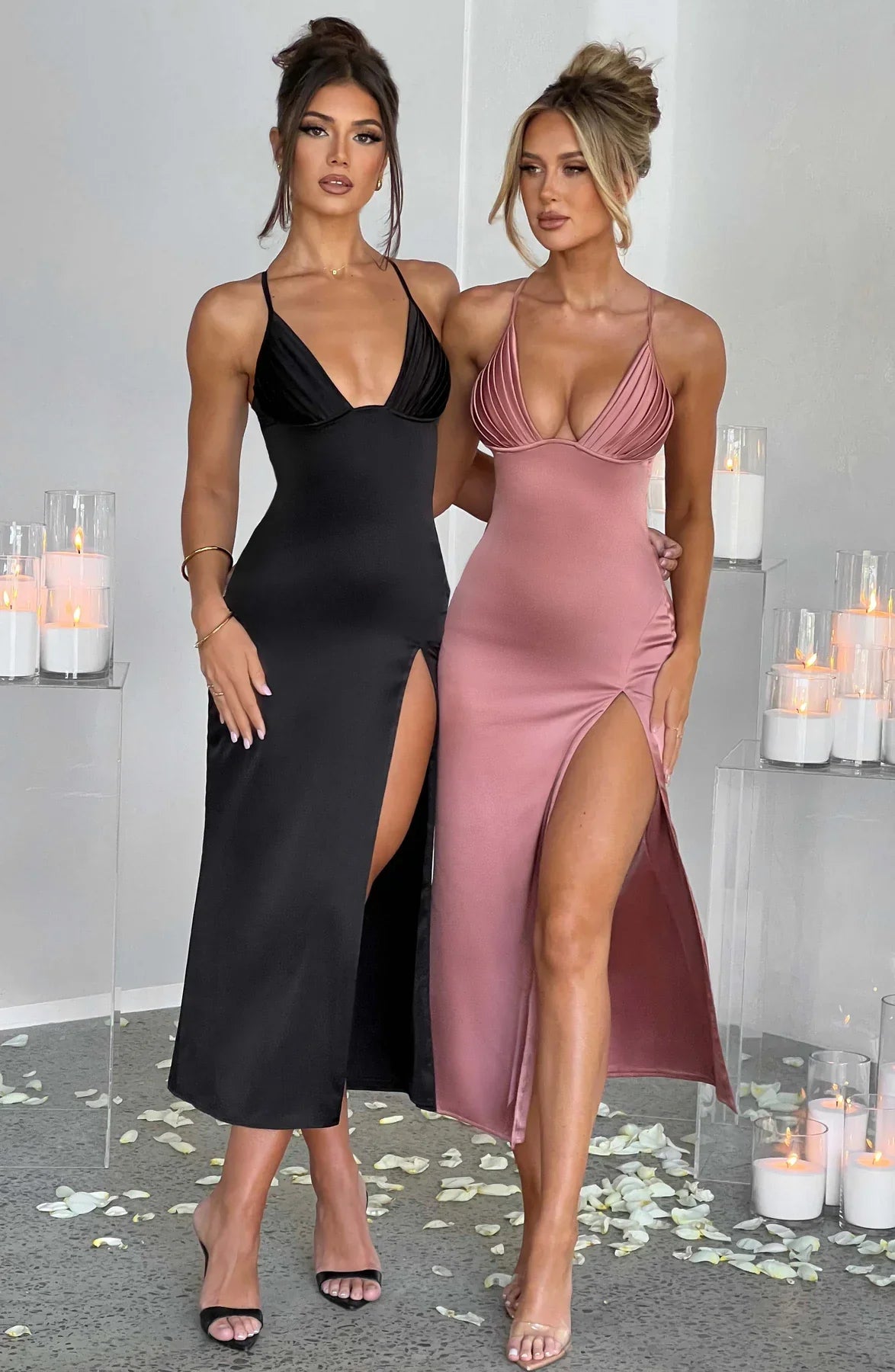 Vestito midi elegante con spalline sottili