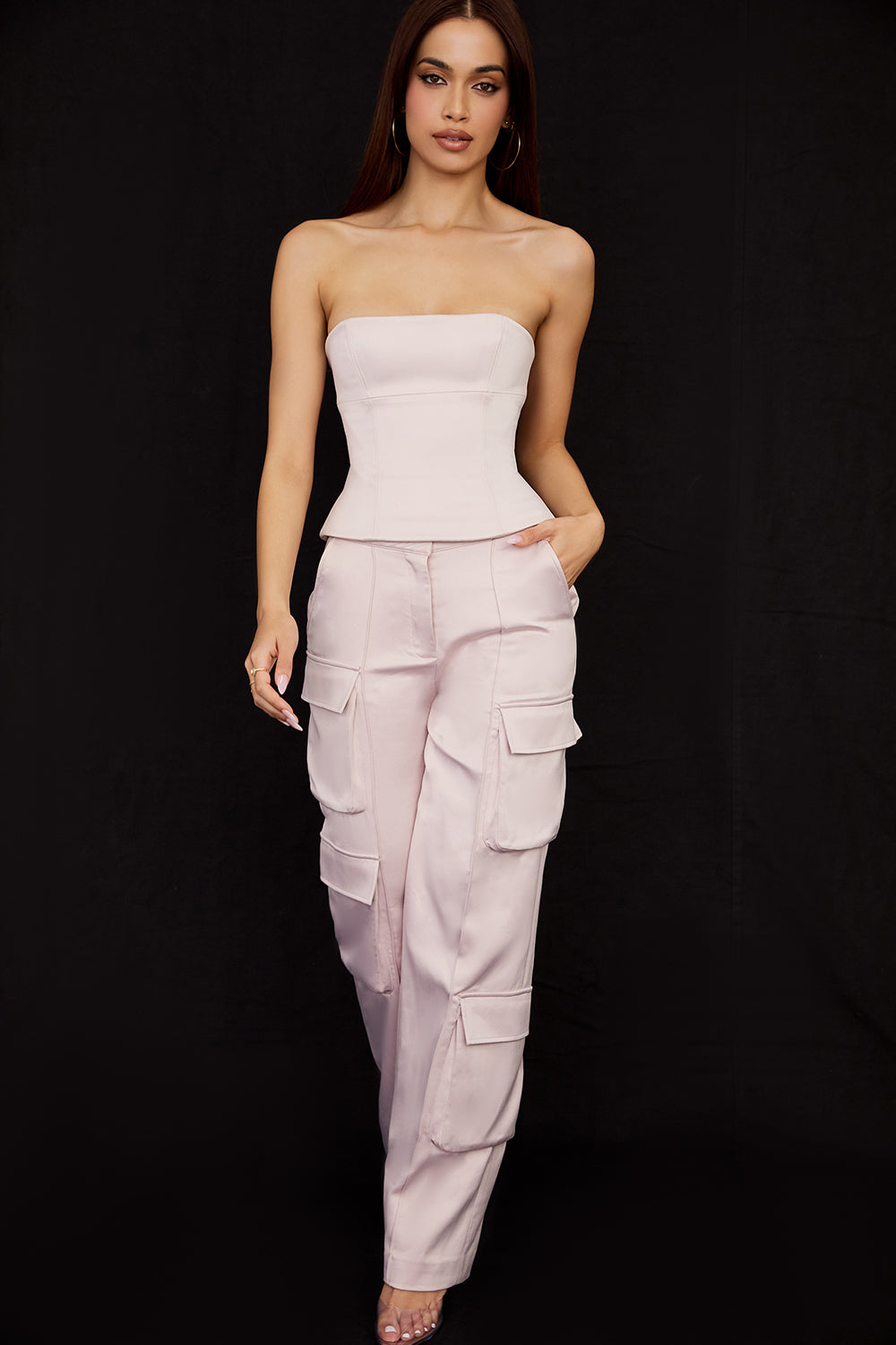 Pantaloni cargo con corsetto a gamba dritta senza spalline in raso di cristallo