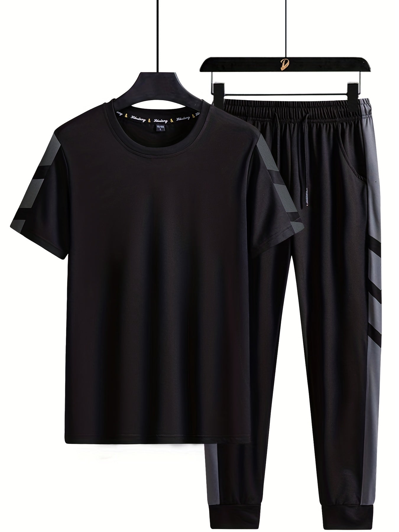 Set composto da maglietta a maniche corte e pantaloni con coulisse