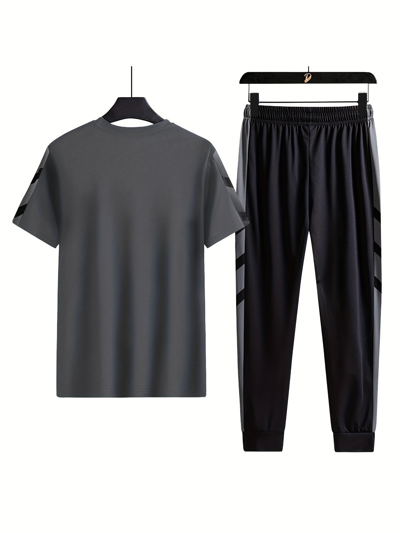 Set composto da maglietta a maniche corte e pantaloni con coulisse