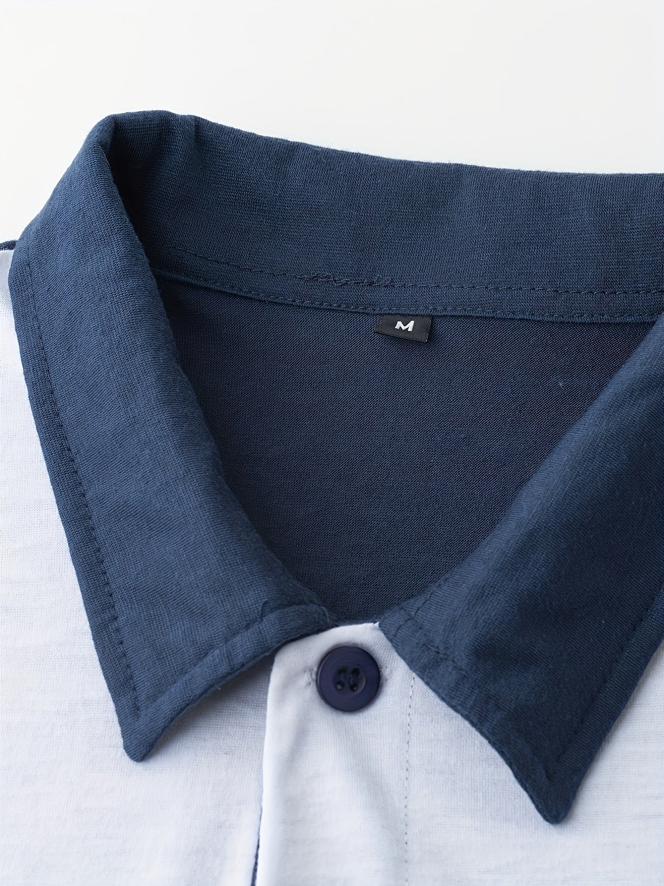 Polo slim a righe multicolori con revers